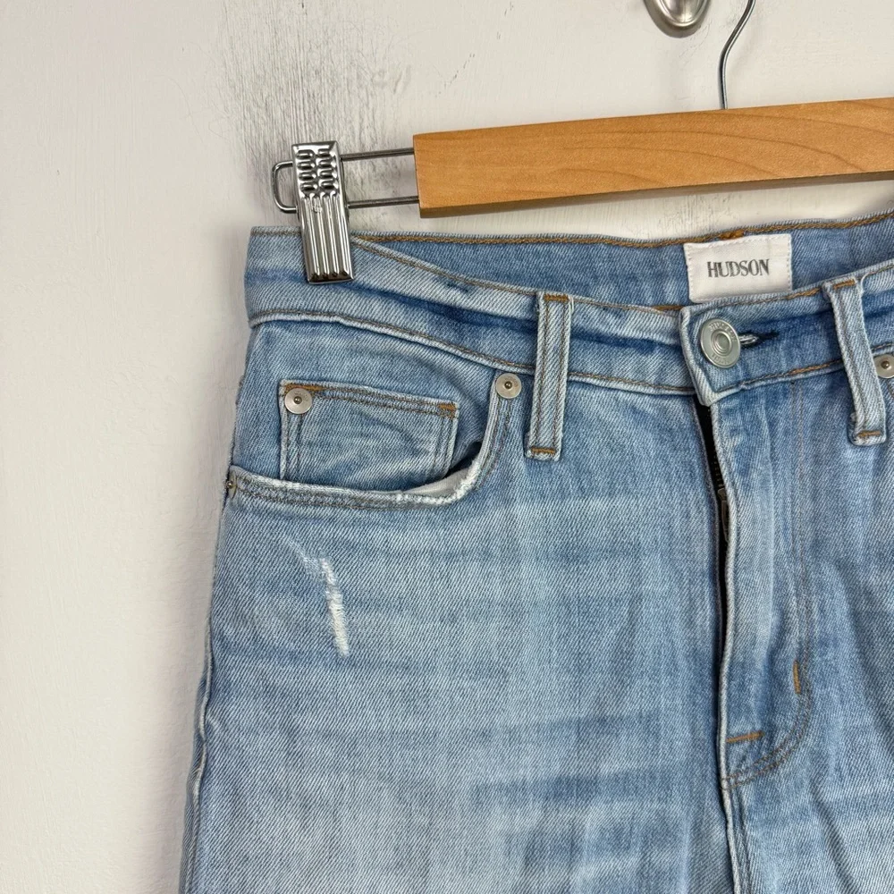 Hudson Jeans Zoey High Rise Straight Size
24 Ripped Distressed - Picture 5 of 8